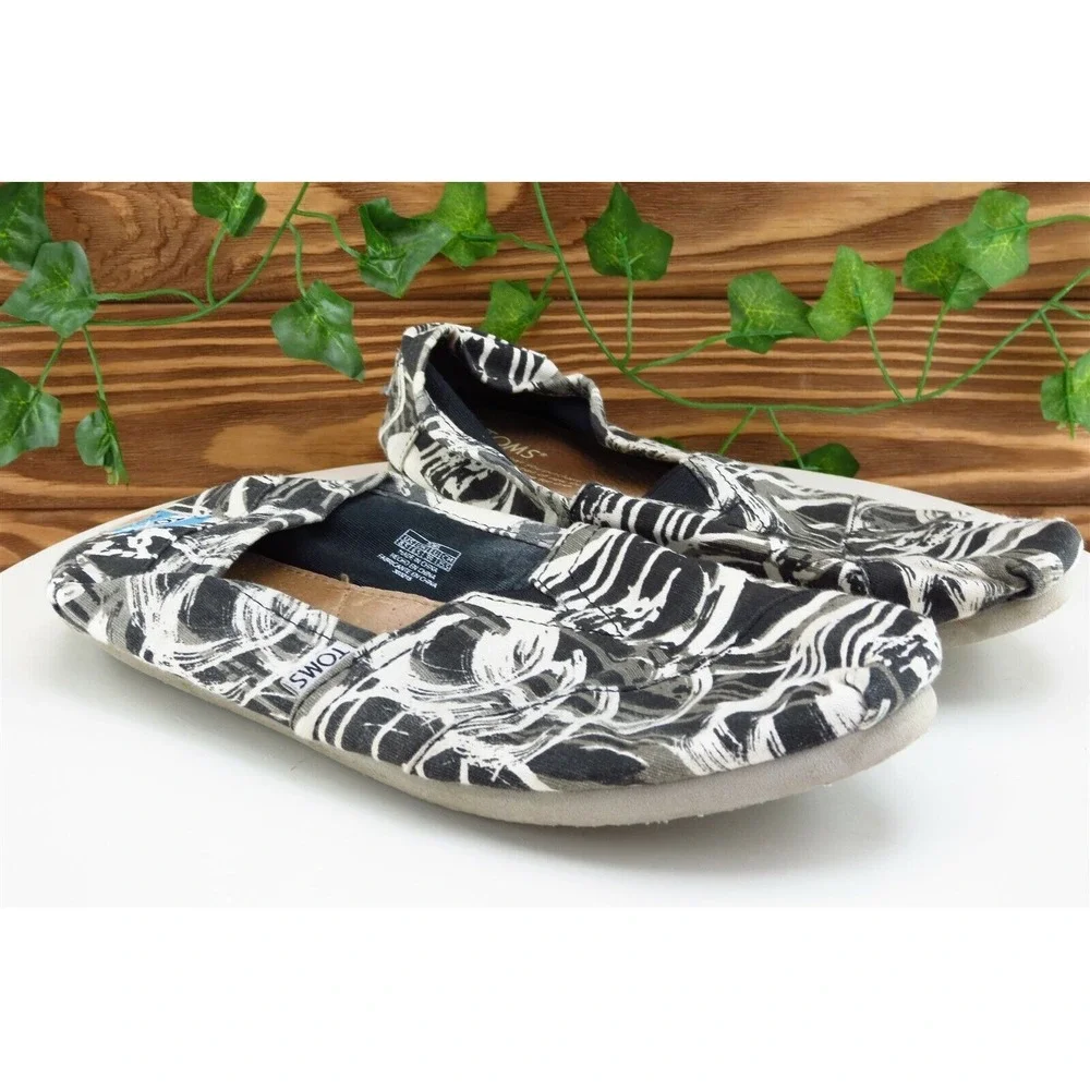 Toms Women Sz 8.5 M Gray Flat‎ Fabric Shoes